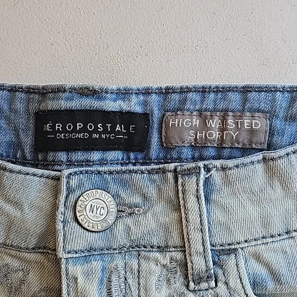 Aeropostale Embroidered Design Denim Shorts - Picture 4 of 8